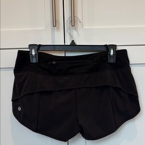 Lulu Lemon ladies shorts size S